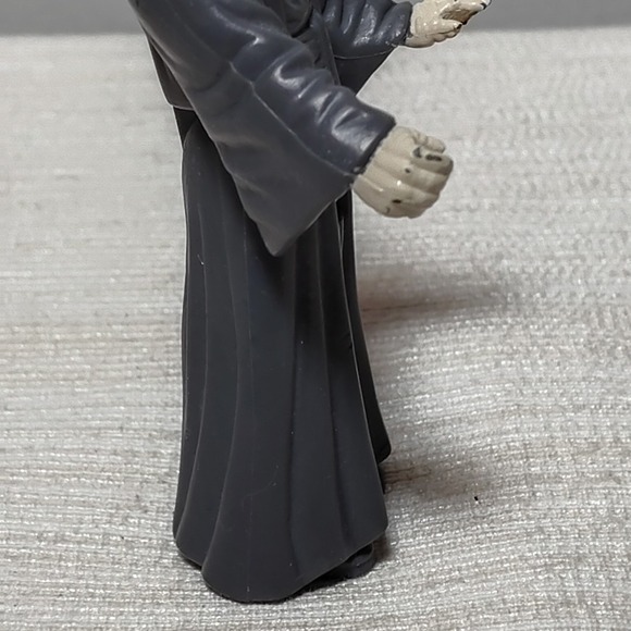 1984 Star Wars Return of the Jedi Emperor Palpatine Action Figure - Picture 9 of 13